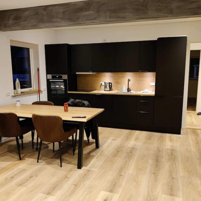 Appartamento New Flat With Hot Tub - No1 Oyndarfjordur Esterno foto